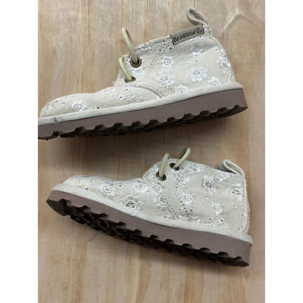 Bearpaw Skye Toddler Shoes Size 7 Beige Washed Canvas Floral Eyelet‎ Boots 2578T